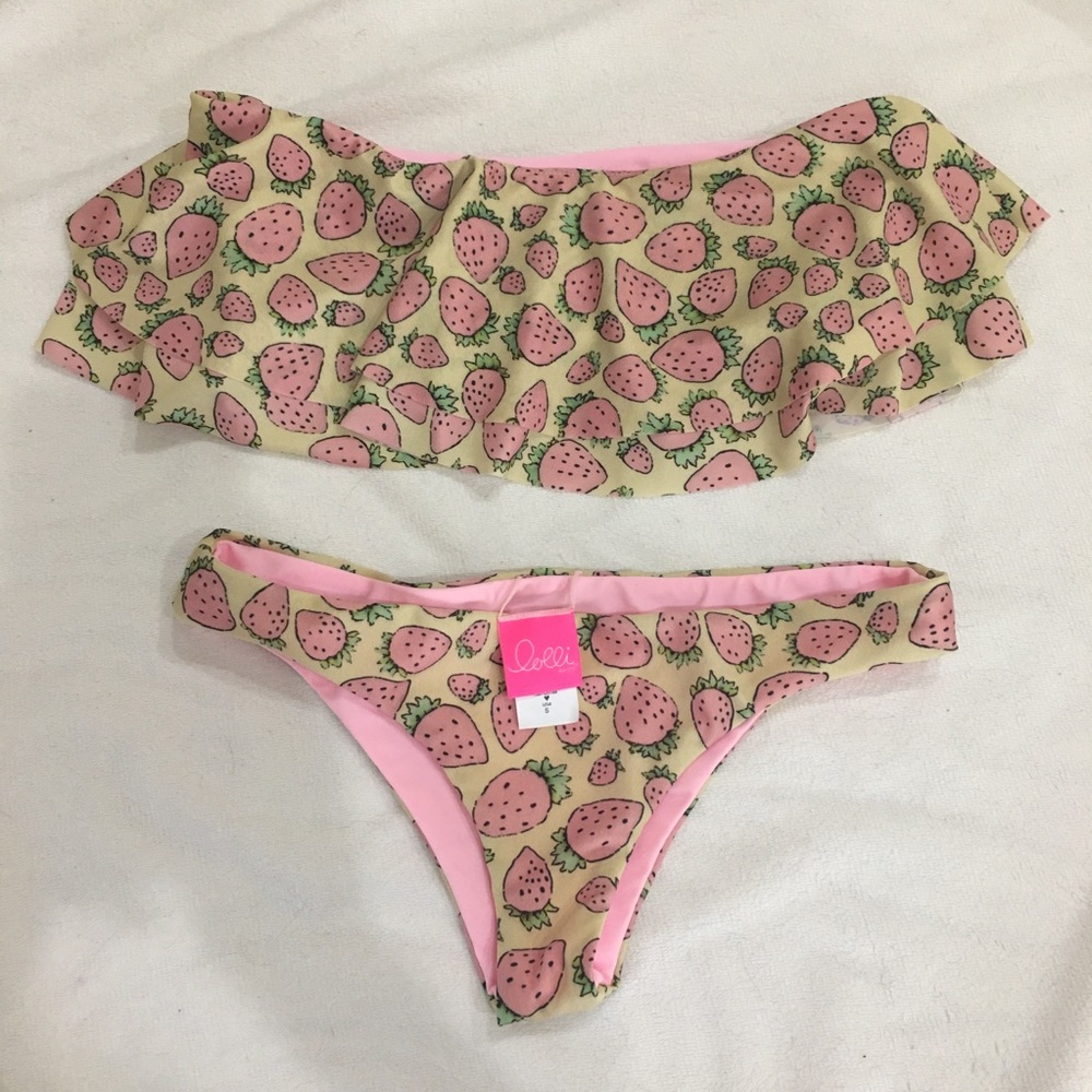 Lolli strawberries XS top and S bottom